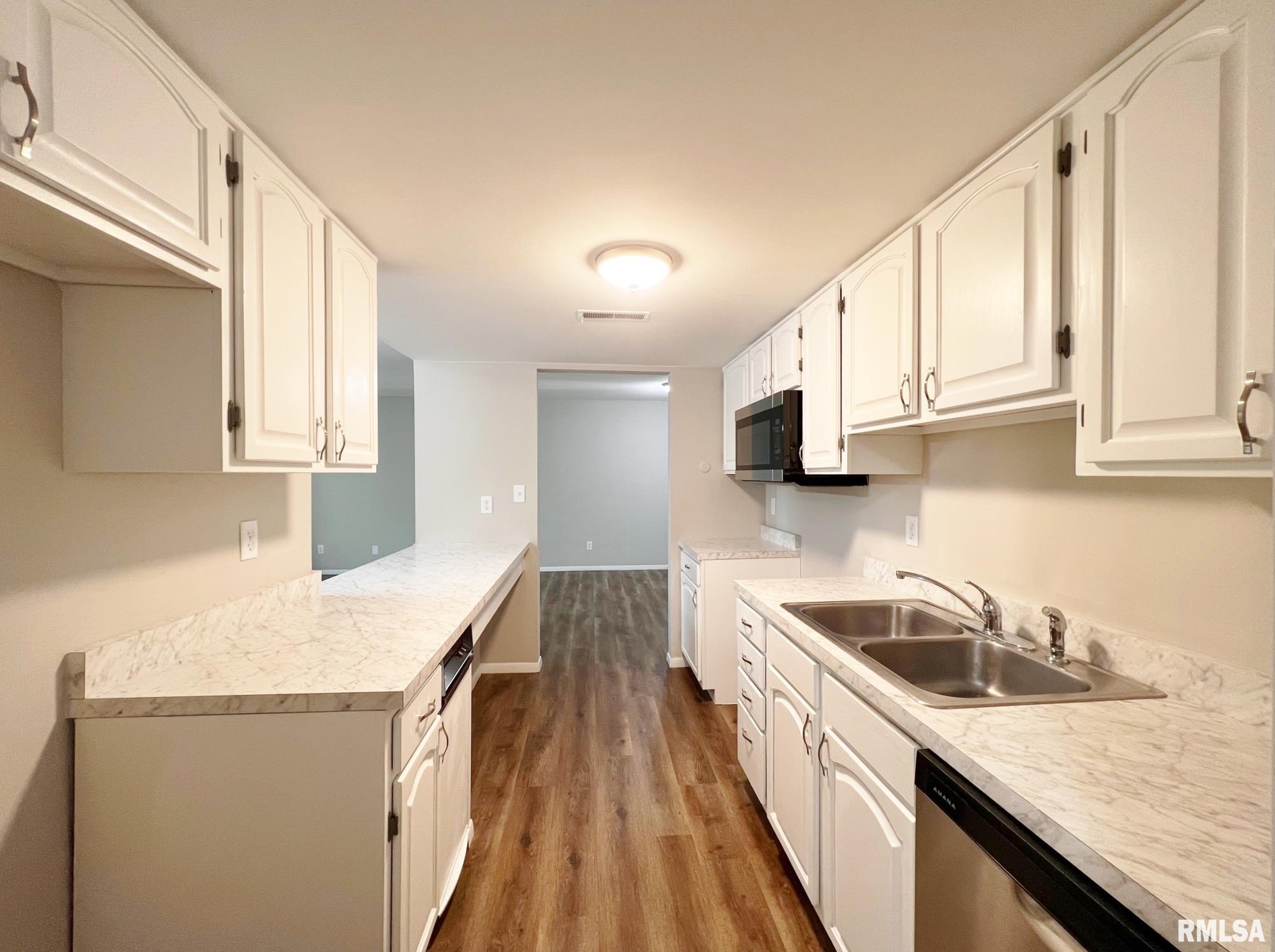 6342 North Allen Road, Unit 28 Peoria, IL 61614 - Photo 21 of 37