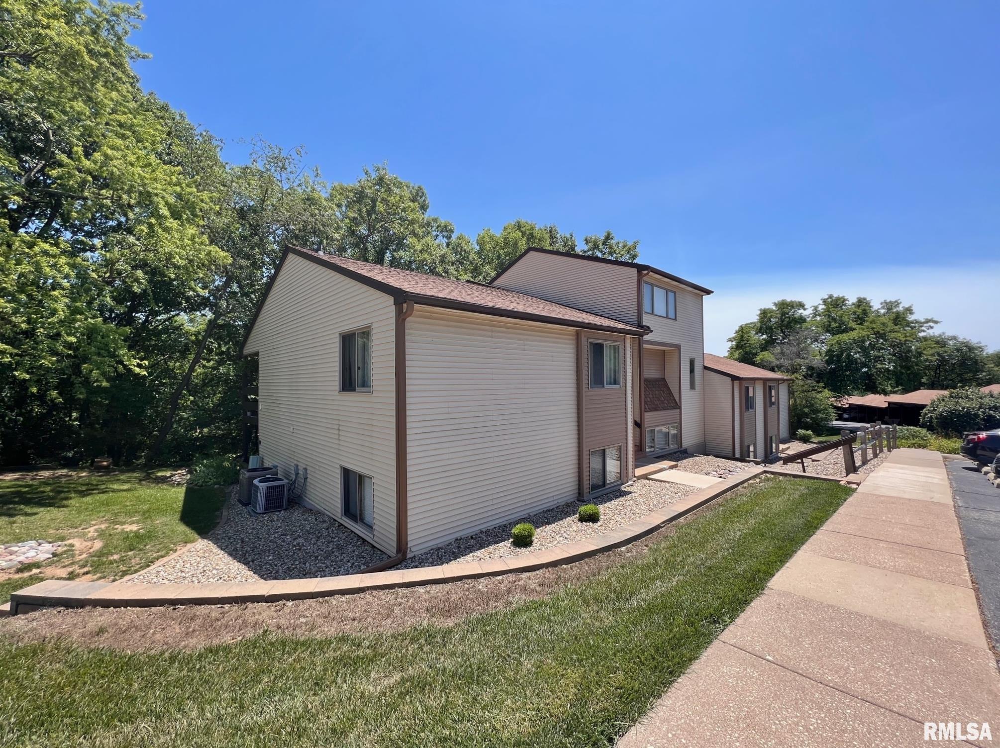 6342 North Allen Road, Unit 28 Peoria, IL 61614 - Photo 5 of 37