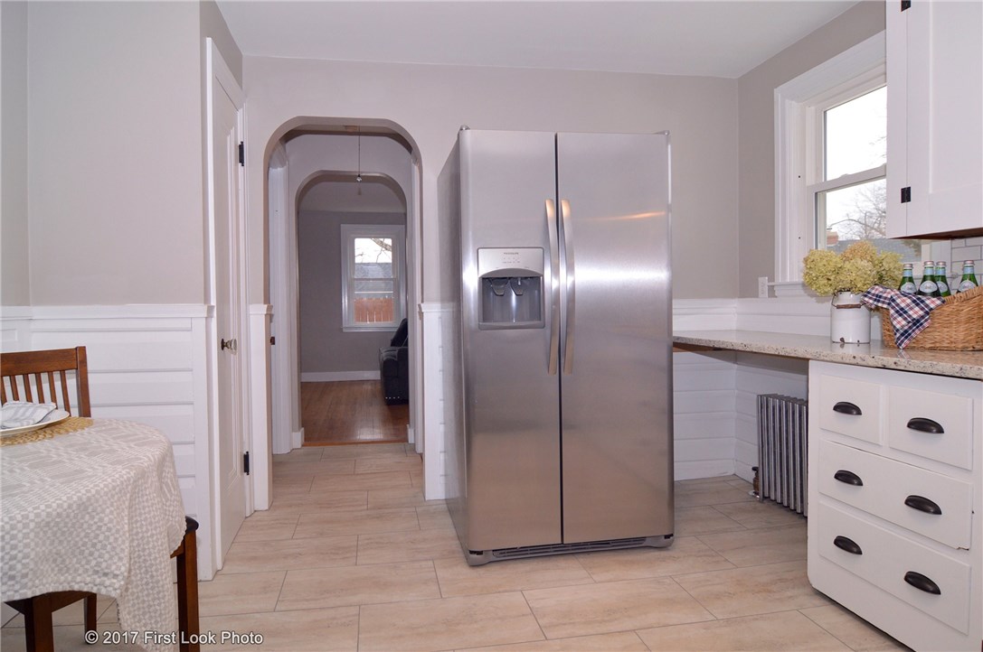 111 Community Road Warwick, RI 02889 - Photo 14 of 35