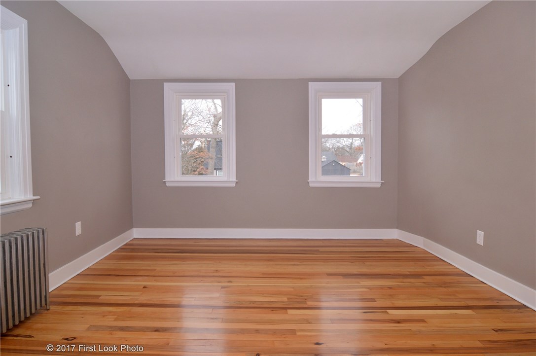 111 Community Road Warwick, RI 02889 - Photo 16 of 35