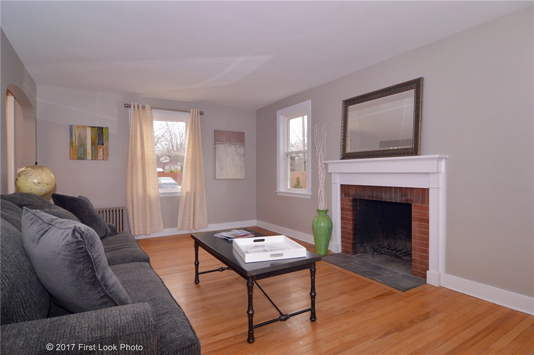 111 Community Road Warwick, RI 02889 - Photo 4 of 35