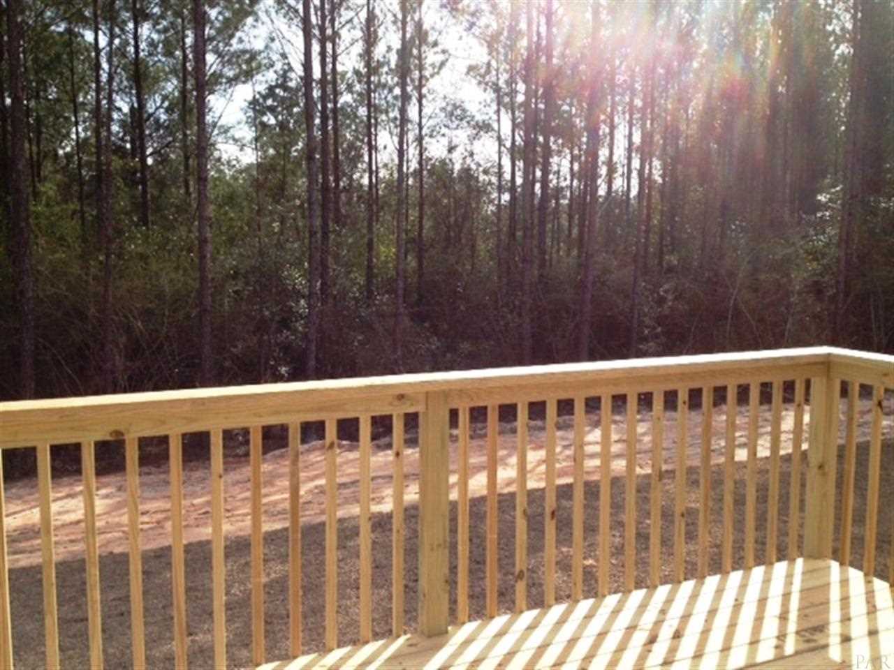 9967 Nichols Lake Road Milton, FL 32583 - Photo 4 of 26 Gallery Image 4