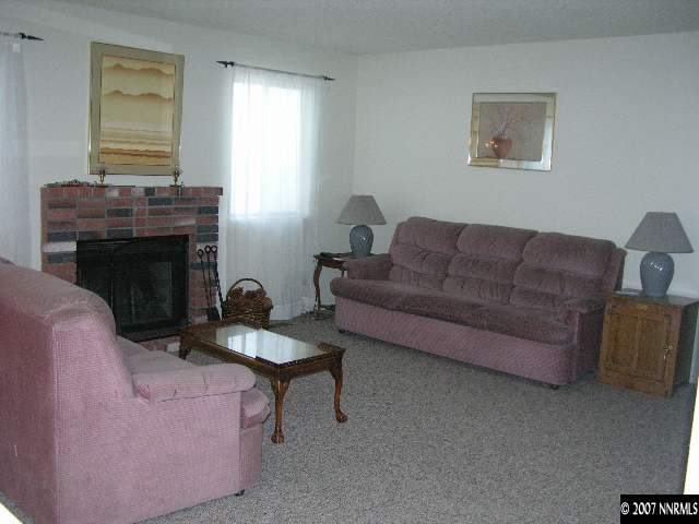 2755 Caballo Drive Reno, NV 89502 - Photo 6 of 9 Photo 6