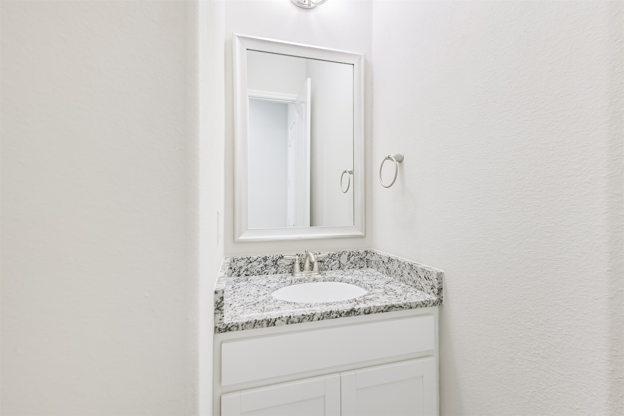 210 Liatris Court Conroe, TX 77304 - Photo 24 of 45