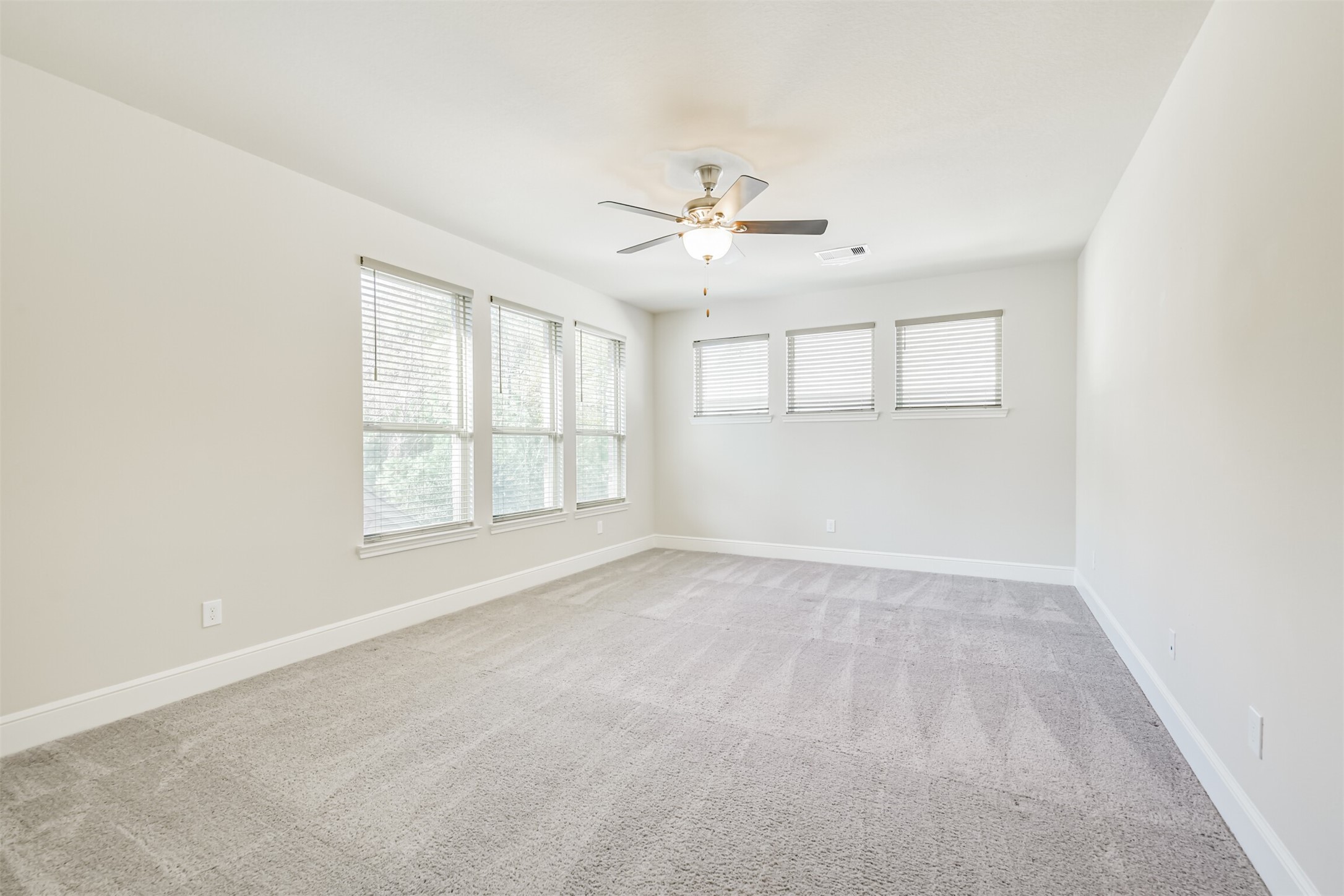 210 Liatris Court Conroe, TX 77304 - Photo 32 of 45