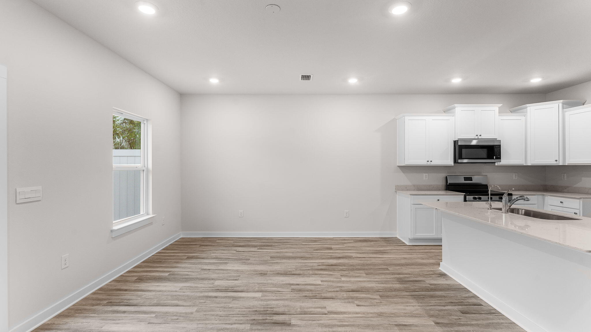 38 Rudder Lane Freeport, FL 32439 - Photo 8 of 32 8-web-or-mls-14 Rudder Ln -08