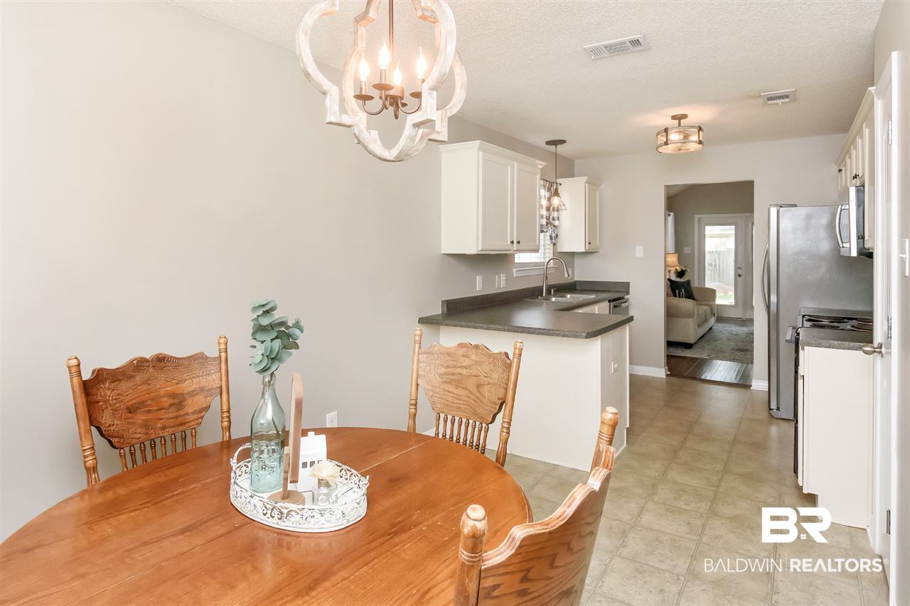 2232 Seasons Court Mobile, AL 36695 - Photo 11 of 34