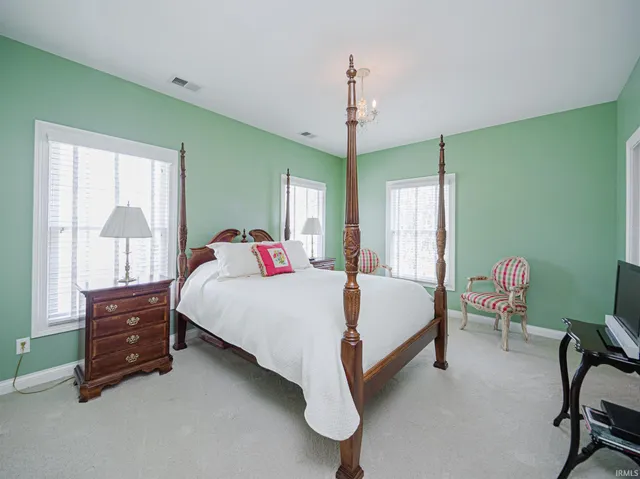 $669,800 | 1521 Larkinwood, Evansville, IN 47715