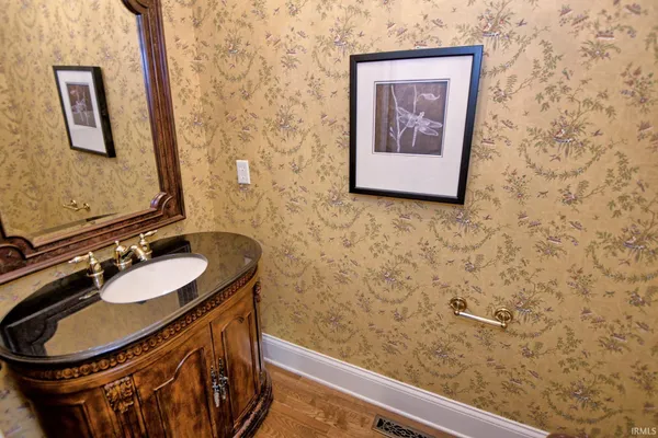 $619,900 | 1521 Larkinwood, Evansville, IN 47715