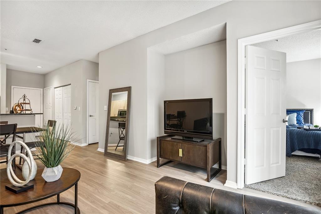 2103 Asbury Square, Unit 3115 Atlanta, GA 30346 - Photo 6 of 17