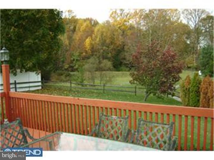 18 Pheasant Road Clementon, NJ 08021 - Photo 3 of 10