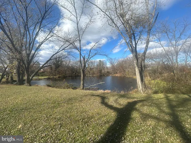 $975,000 | 45 East Broad Way, Lovettsville, VA 20180