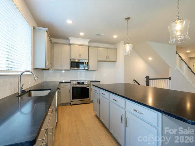 $483,237 | 1104 Bismuth Lane, Charlotte, NC 28211