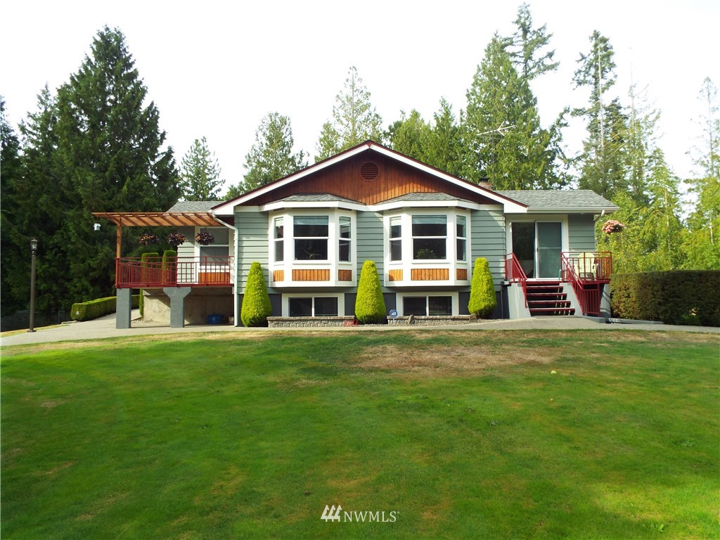 14872 Crescent Valley Road Southeast Olalla, WA 98359 - Photo 2 of 25 Gallery Image 2