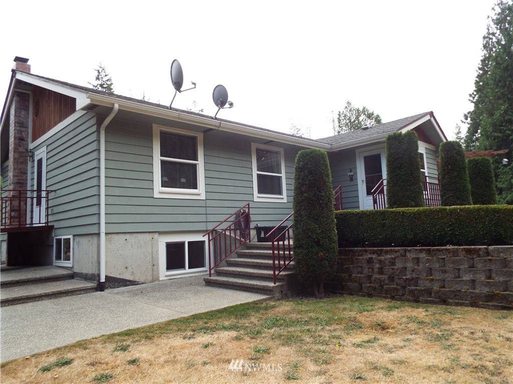 14872 Crescent Valley Road Southeast Olalla, WA 98359 - Photo 5 of 25 Gallery Image 5