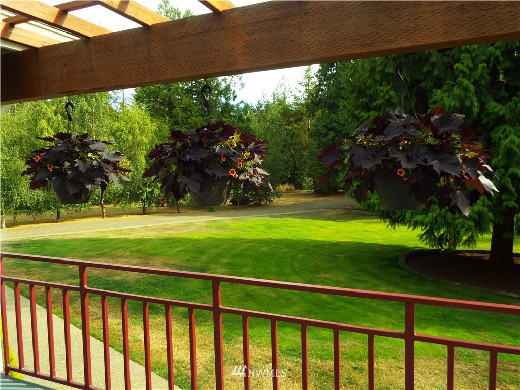 14872 Crescent Valley Road Southeast Olalla, WA 98359 - Photo 7 of 25 Gallery Image 7