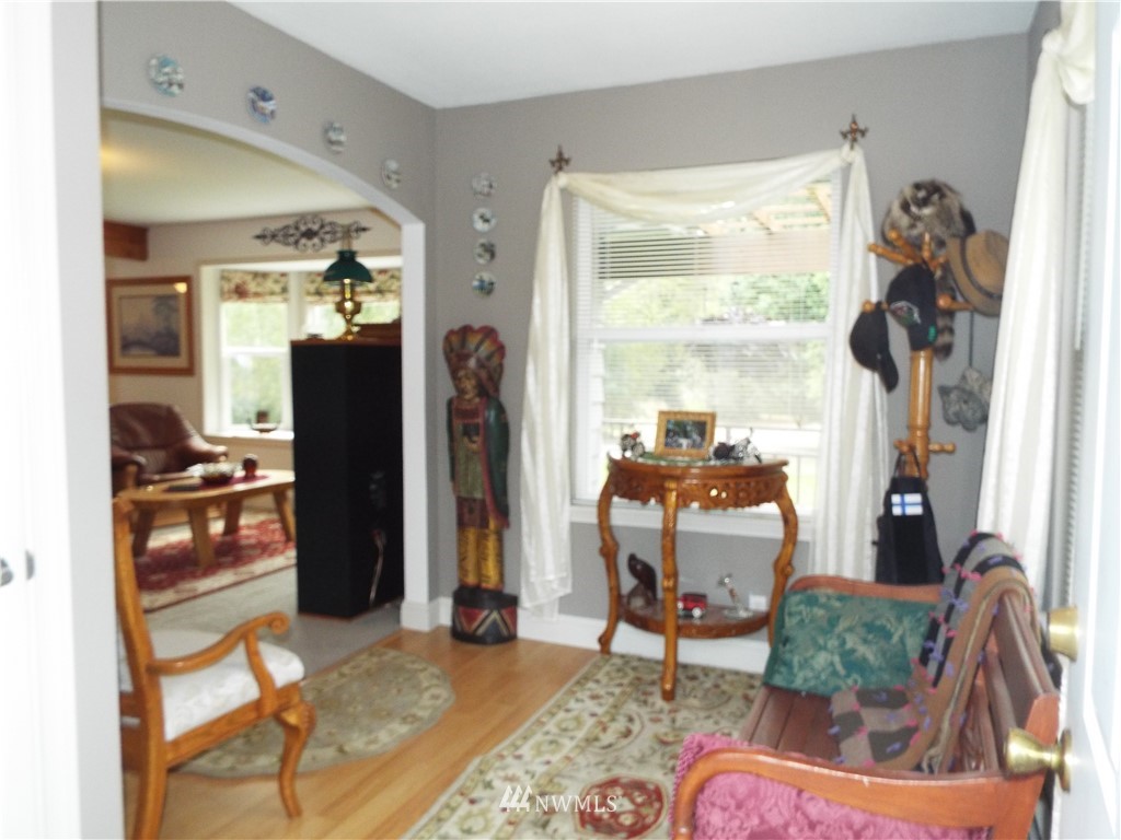 14872 Crescent Valley Road Southeast Olalla, WA 98359 - Photo 10 of 25 Gallery Image 10