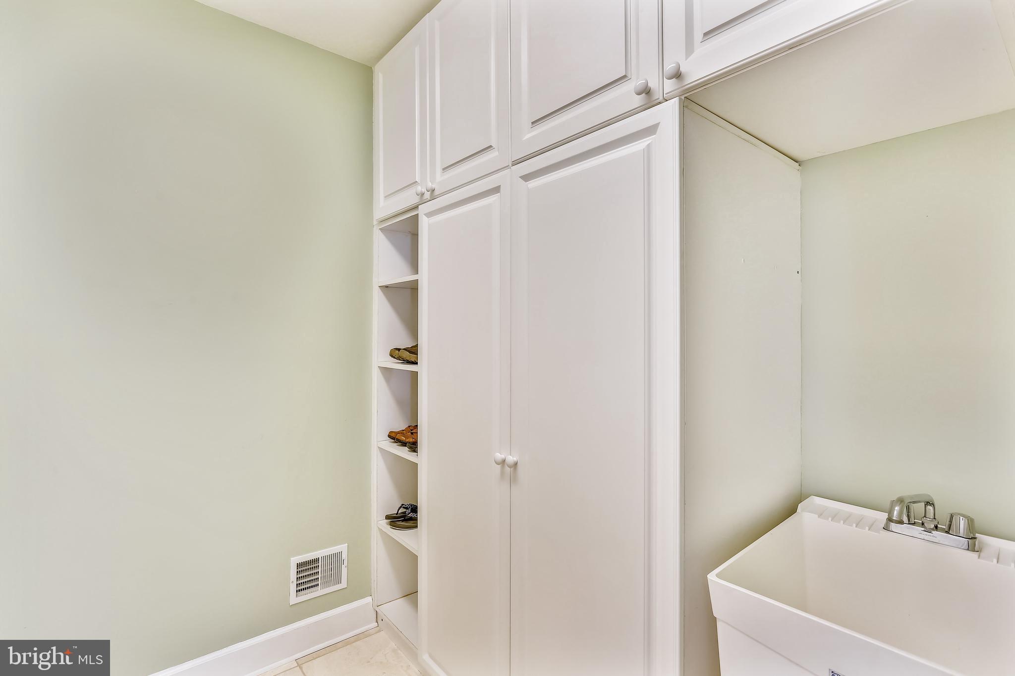 20931 Sunnyacres Road Gaithersburg, MD 20882 - Photo 28 of 83 Mud room has storage closet & access to garage