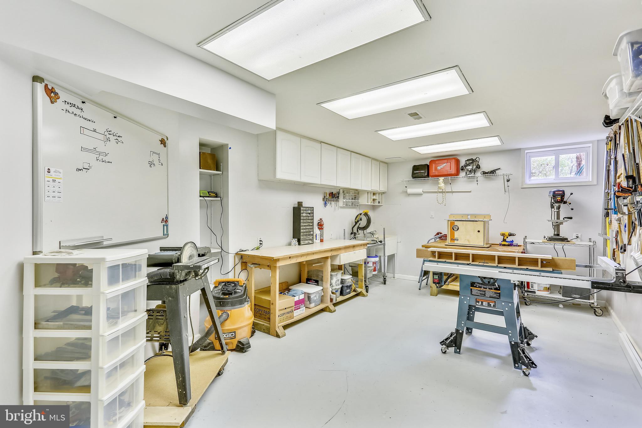 20931 Sunnyacres Road Gaithersburg, MD 20882 - Photo 57 of 83 Finished workshop area
