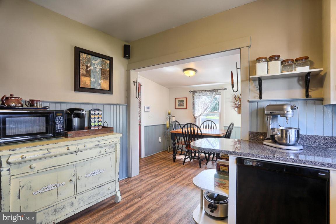 208 Leaman Street Lititz, PA 17543 - Photo 13 of 33 Gallery Image 13