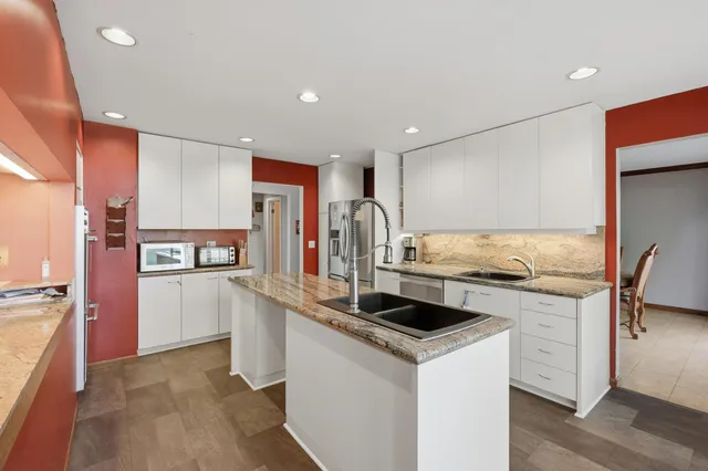 $449,900 | 2804 Dartmouth Drive, Janesville, WI 53548