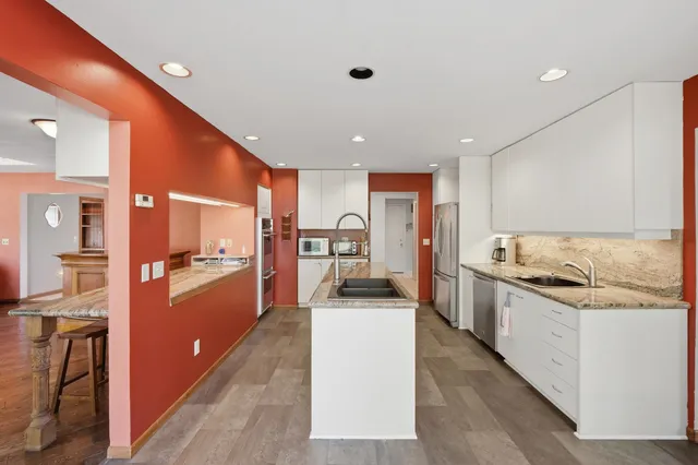 $449,900 | 2804 Dartmouth Drive, Janesville, WI 53548