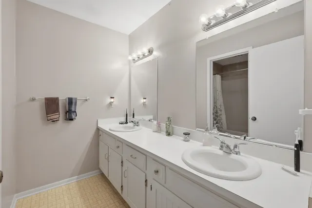 $449,900 | 2804 Dartmouth Drive, Janesville, WI 53548