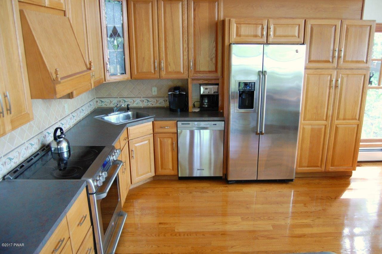 130 Paupack Point Road Hawley, PA 18428 - Photo 29 of 52