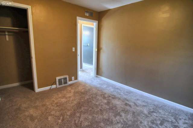 1119 Reid Road Grand Blanc, MI 48439 - Photo 15 of 23 21184526-14.JPG
