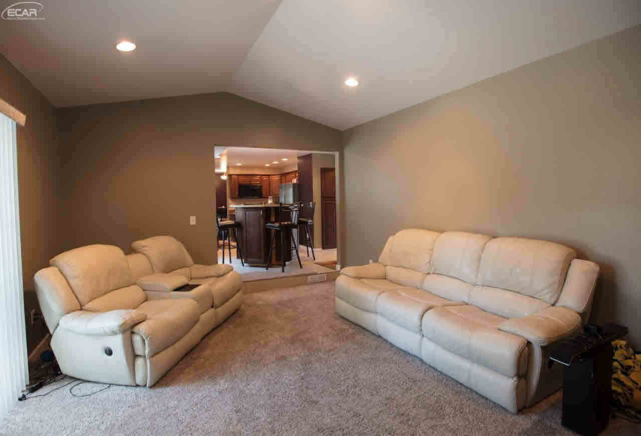 3189 Old Farm Road Flint, MI 48507 - Photo 36 of 58 21369418-35.JPG