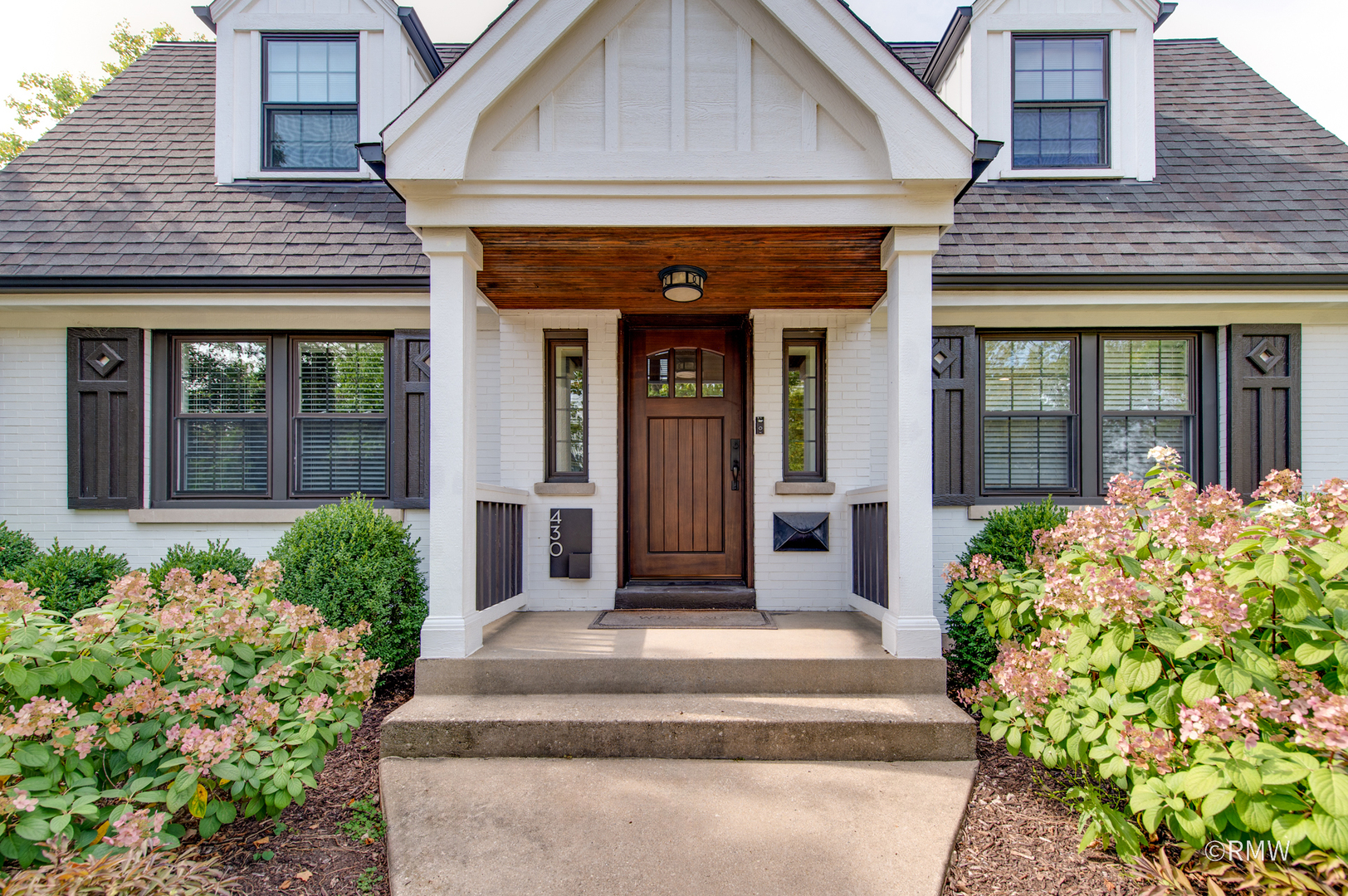 430 North Maple Street Itasca, IL 60143 - Photo 3 of 43 front view of a house