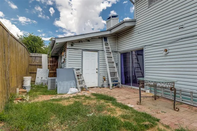 $190,000 | 736 Baruna Circle, Garland, TX 75043