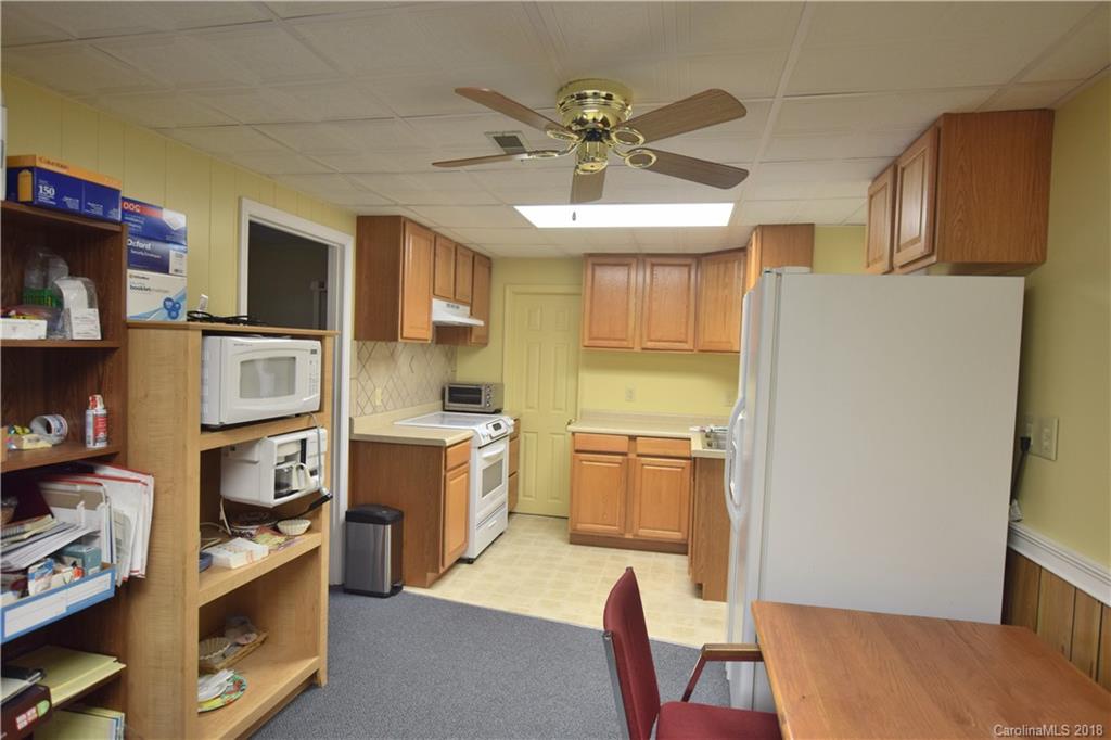 310 Foxhall Road Mills River, NC 28759 - Photo 25 of 36 Gallery Image 25