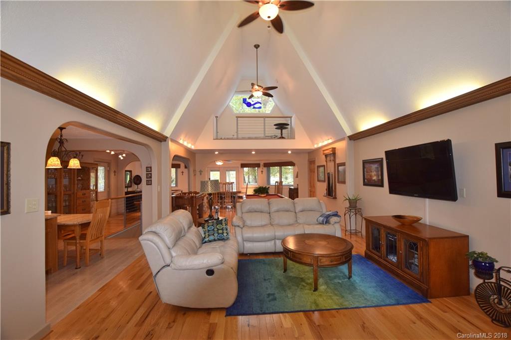 310 Foxhall Road Mills River, NC 28759 - Photo 8 of 36 Gallery Image 8
