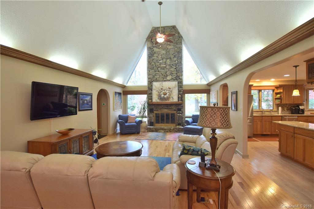 310 Foxhall Road Mills River, NC 28759 - Photo 9 of 36 Gallery Image 9