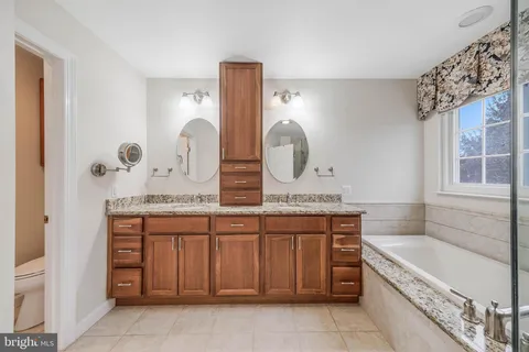 $848,000 | 13802 Lambertina Place, Rockville, MD 20850