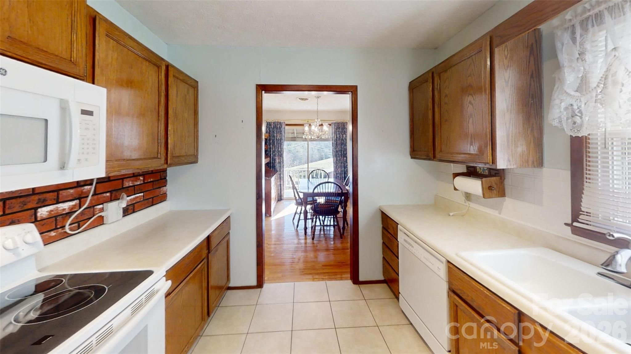 707 Lickskillet Road Burnsville, NC 28714 - Photo 16 of 44