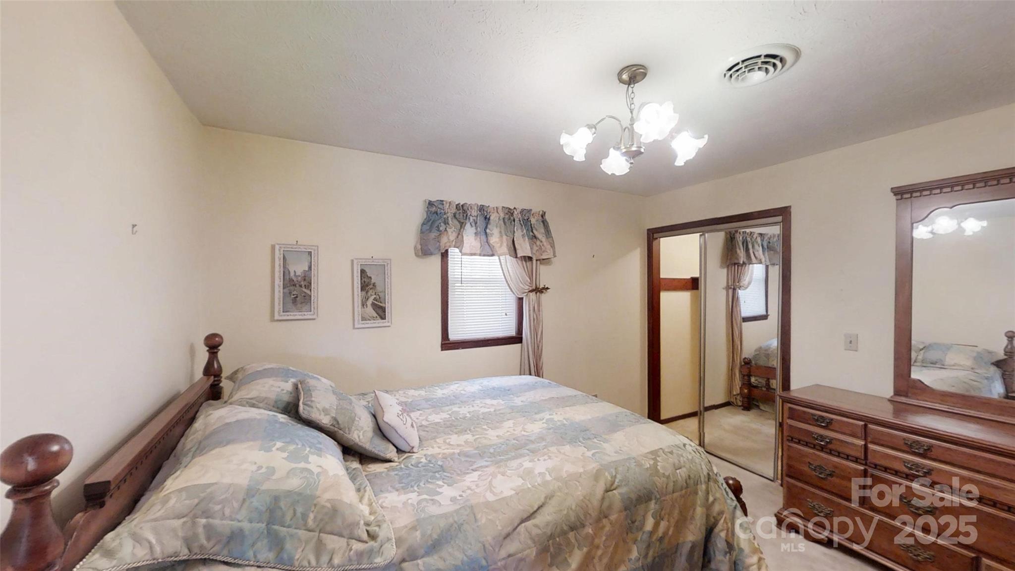 707 Lickskillet Road Burnsville, NC 28714 - Photo 10 of 32