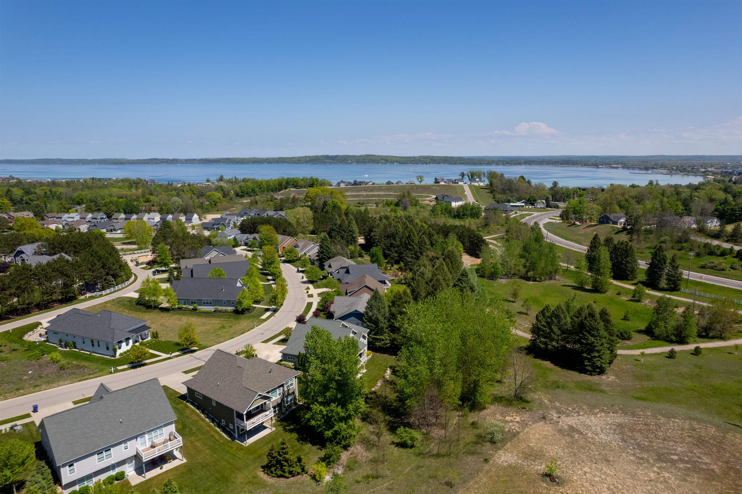 10762 Shrewbury Road Traverse City, MI 49684 - Photo 11 of 17 Gallery Image 11
