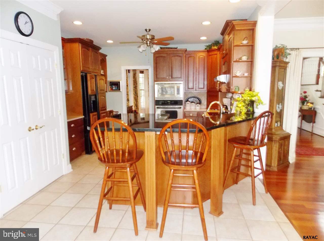 17265 Dolf Road Stewartstown, PA 17363 - Photo 8 of 36 Gallery Image 8