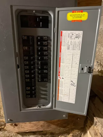 $265,000 | 2069 Fort Bridgman Road, Vernon, VT 05354