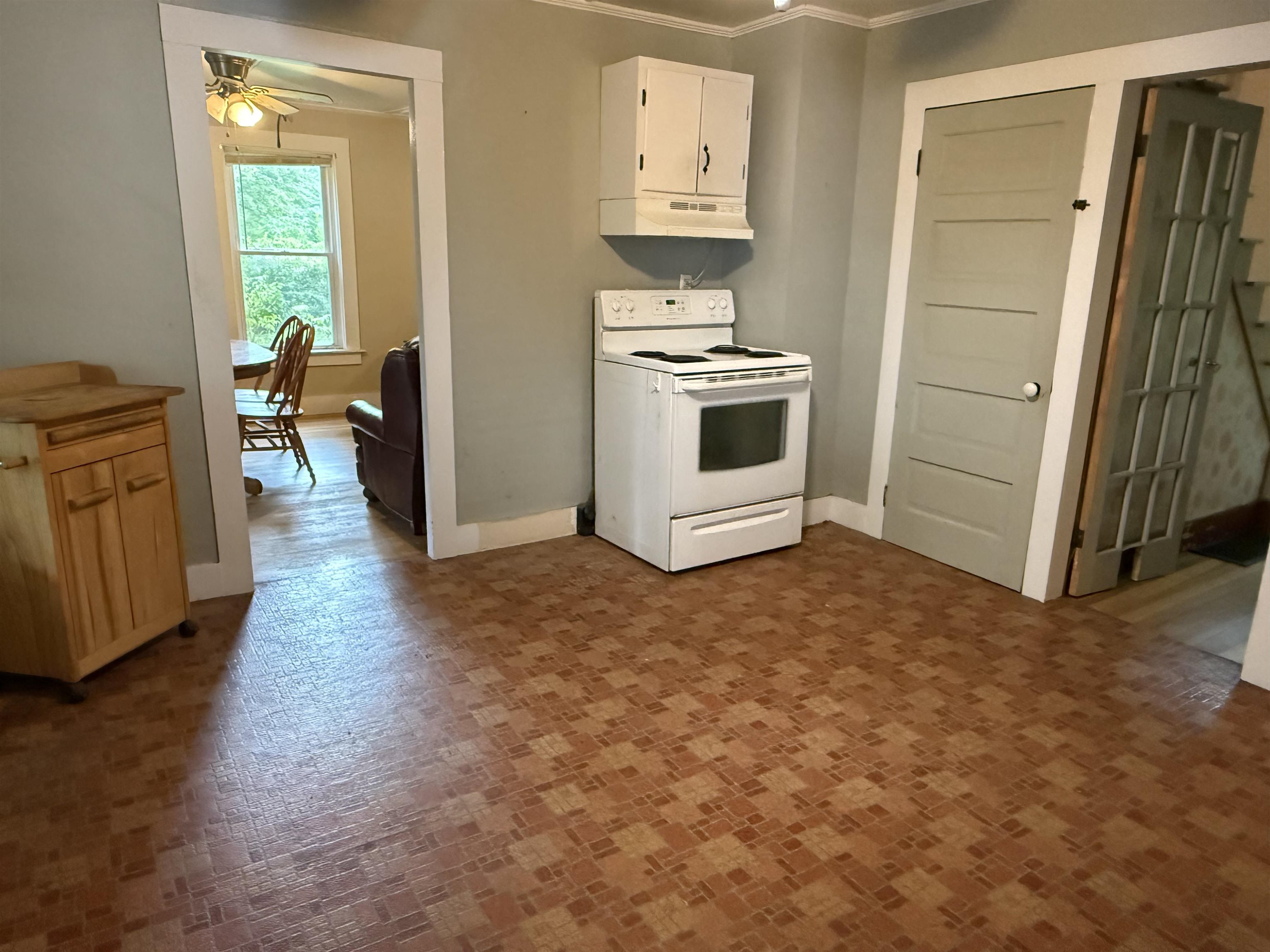 2069 Fort Bridgman Road Vernon, VT 05354 - Photo 5 of 37