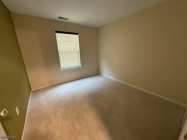 $2,395 | 52 Overlook Drive, Stewartsville, NJ 08886