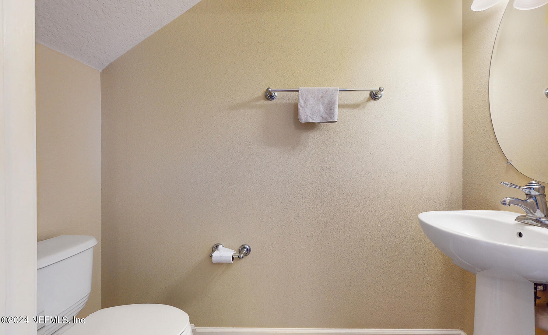 6702 Arching Branch Circle Jacksonville, FL 32258 - Photo 3 of 25 Bath Half