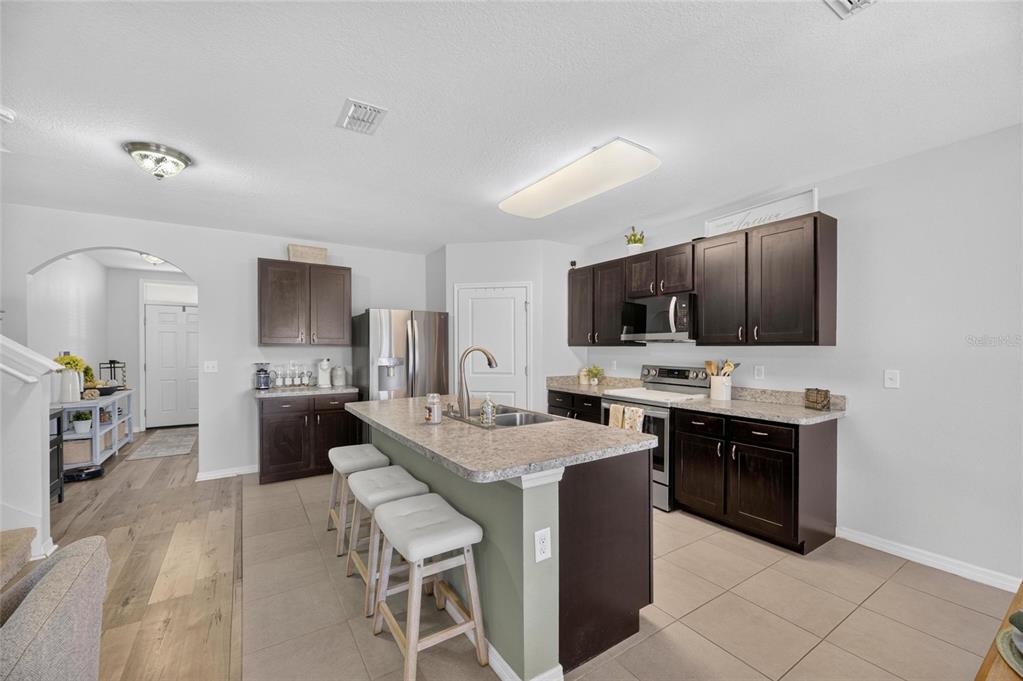 8115 Harwich Port Lane Gibsonton, FL 33534 - Photo 8 of 39 Gallery Image 8