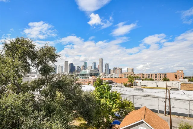 $2,750 | 2412 Canal Street, Unit K, Houston, TX 77003