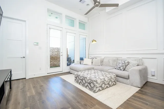 $2,750 | 2412 Canal Street, Unit K, Houston, TX 77003