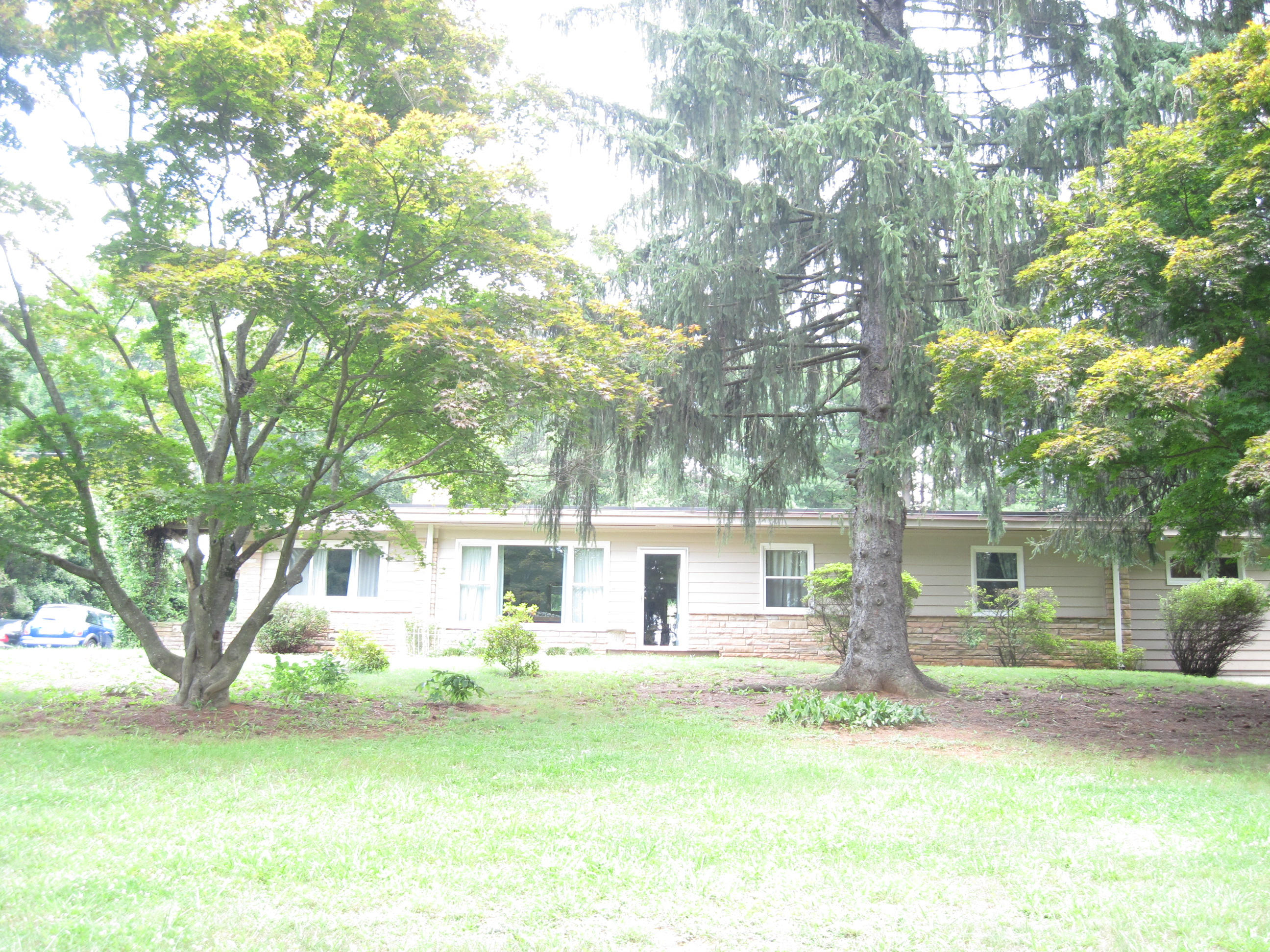 4931 Bower Road Roanoke, VA 24018 - Photo 2 of 48 001