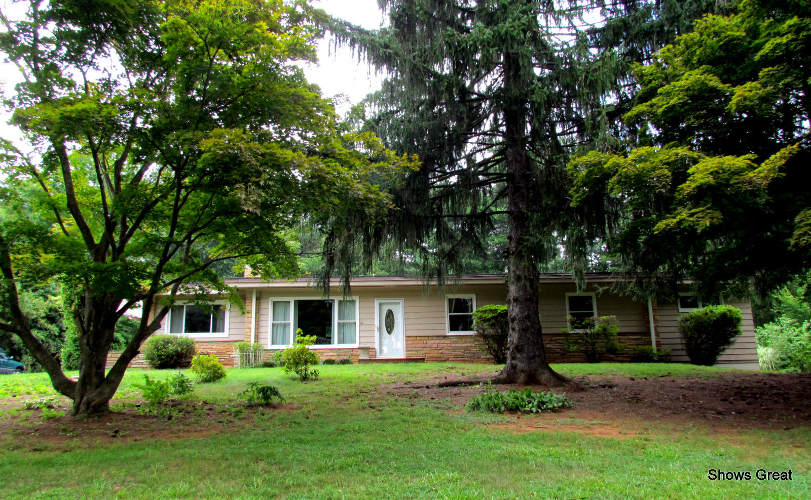 4931 Bower Road Roanoke, VA 24018 - Photo 6 of 48 IMG_1187