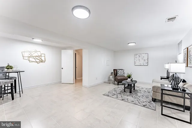 $599,888 | 6020 Forrest Hollow Lane, Springfield, VA 22152